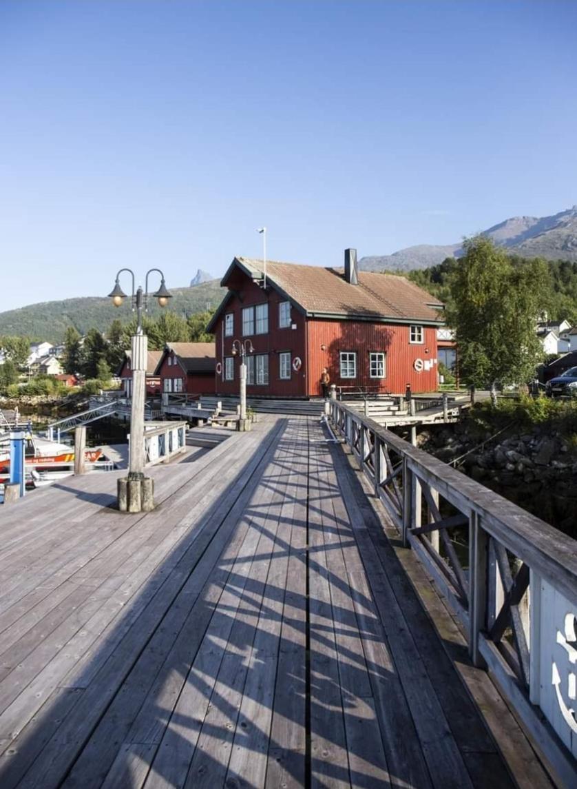 Koselig Leilighet I Narvik Sentrum 5 Soveplasser Gratis Parkering Og Gratis Internett Kültér fotó